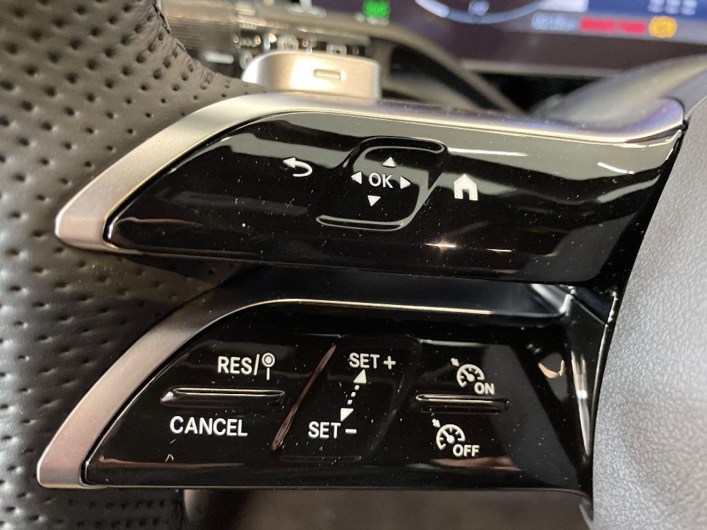 new 2025 Mercedes-Benz GLC 350e car, priced at $66,350