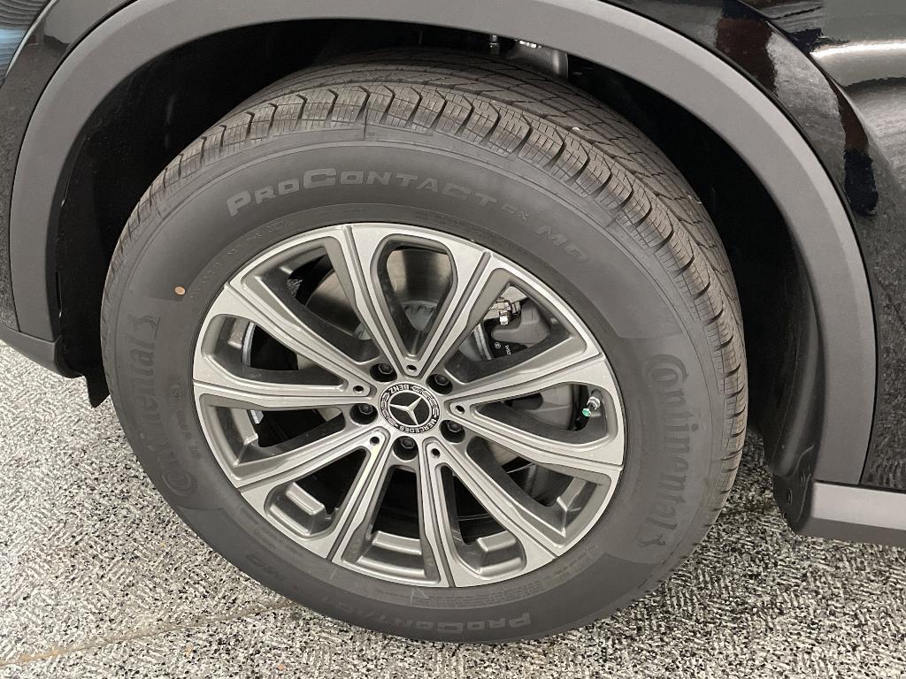 new 2026 Mercedes-Benz GLC 300 car, priced at $53,235