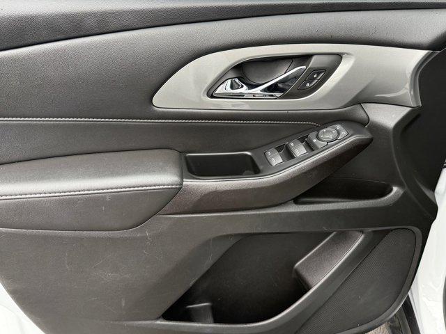 used 2023 Chevrolet Traverse car, priced at $28,795