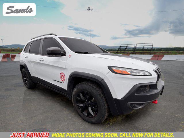 used 2016 Jeep Cherokee car, priced at $18,812