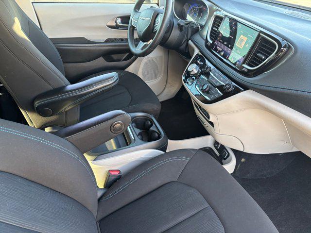 used 2021 Chrysler Pacifica car, priced at $19,999