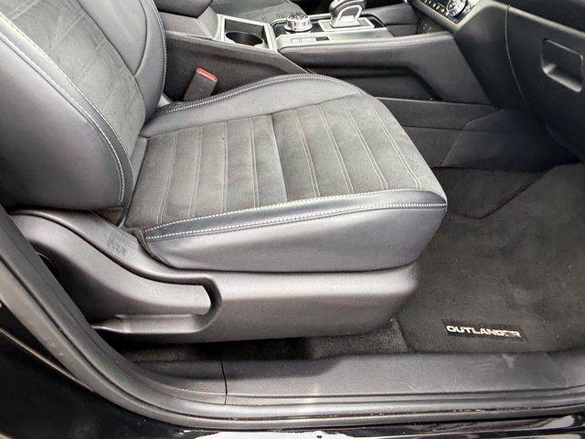 used 2024 Mitsubishi Outlander car, priced at $22,095