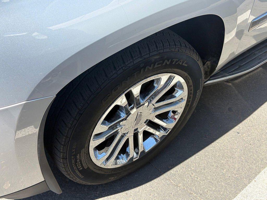 used 2020 Cadillac Escalade car, priced at $33,599