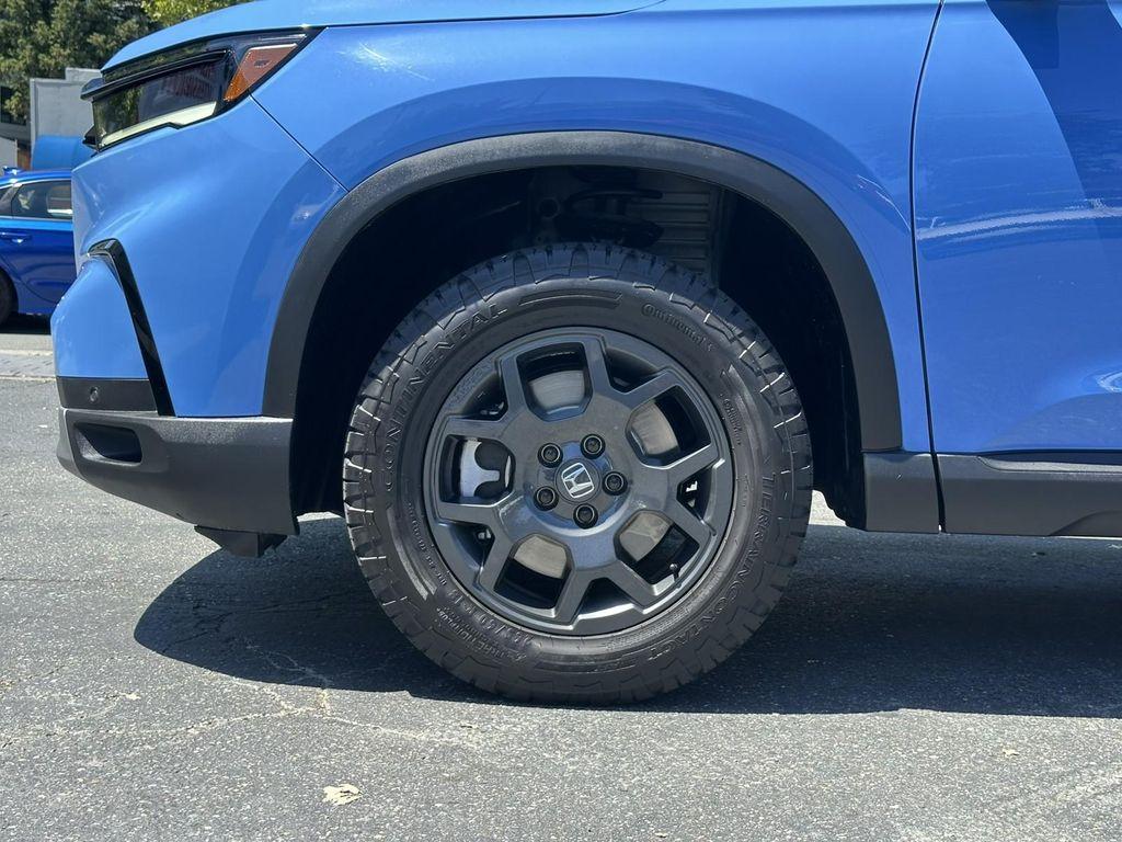 used 2024 Honda Pilot car, priced at $44,000
