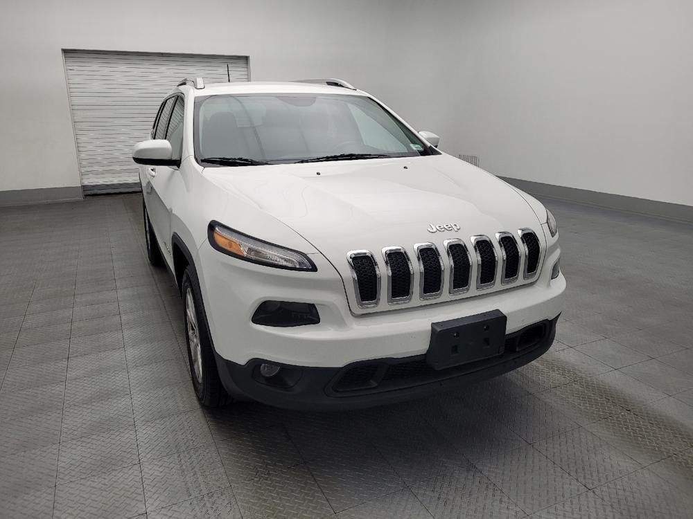 used 2018 Jeep Cherokee car, priced at $12,995
