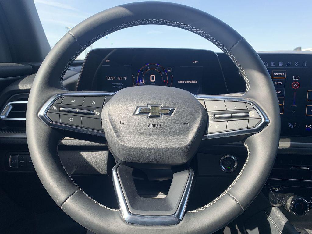 new 2026 Chevrolet Traverse car, priced at $46,840