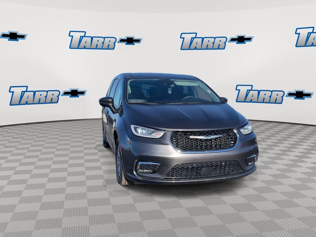 used 2023 Chrysler Pacifica car, priced at $26,910