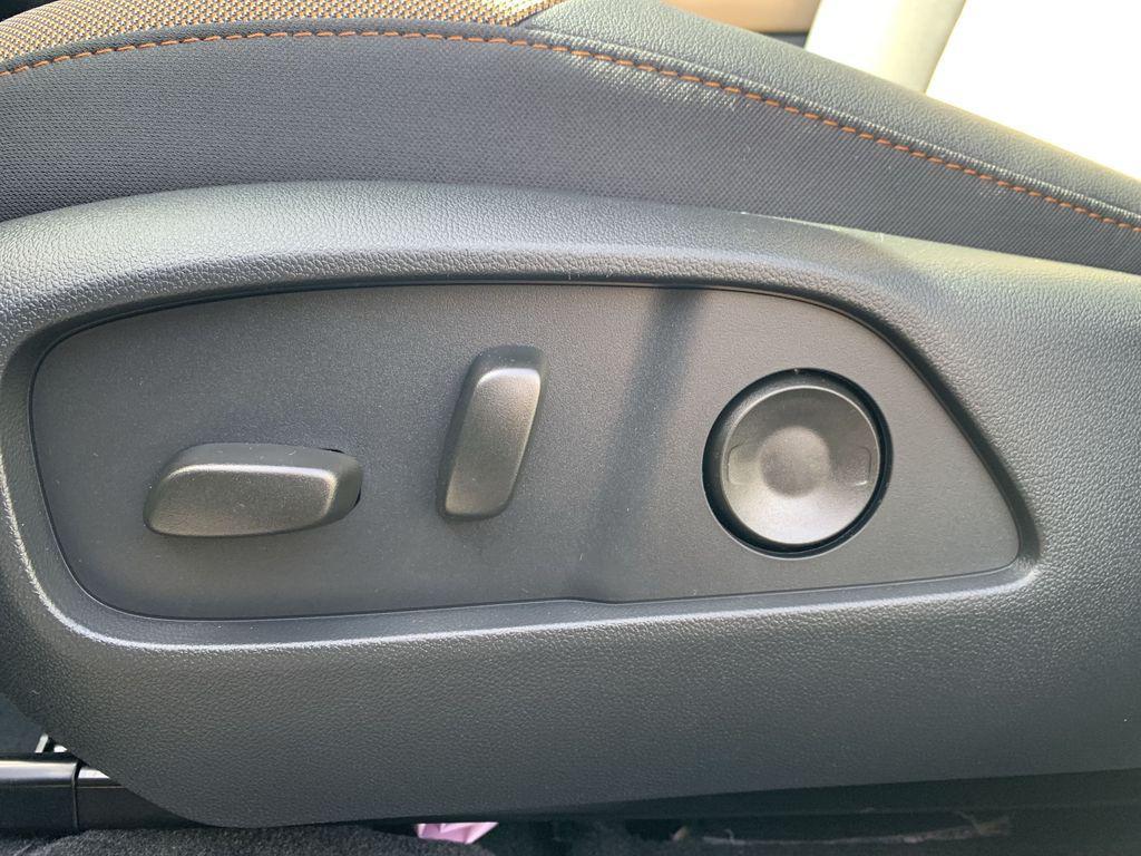 new 2026 Chevrolet Equinox car, priced at $36,844