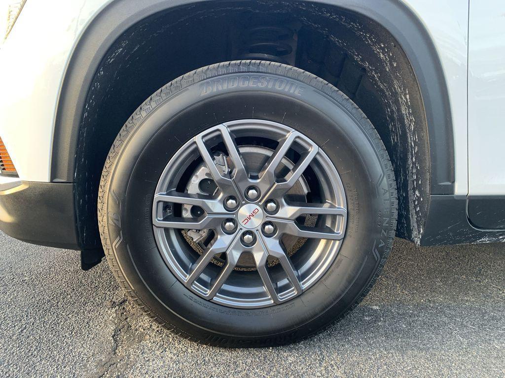 used 2025 GMC Acadia car, priced at $33,680