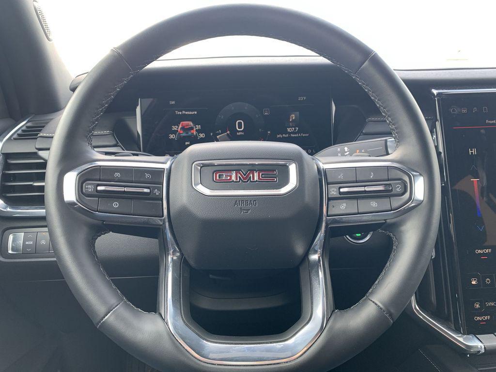 used 2025 GMC Acadia car, priced at $33,680