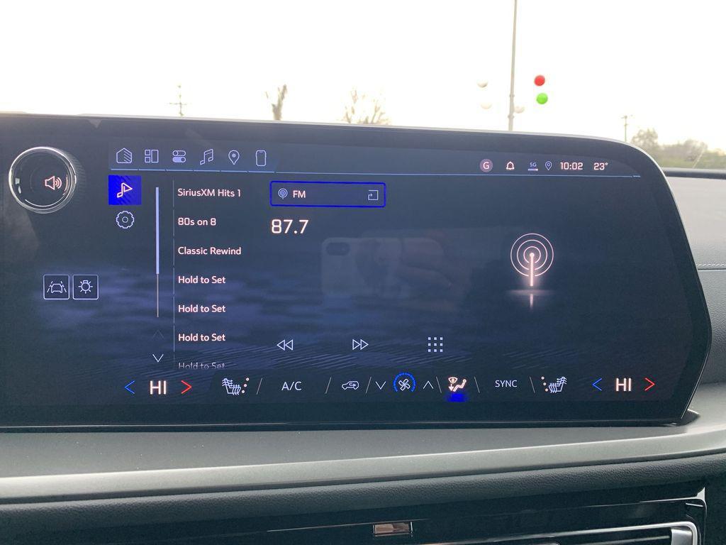 new 2026 Chevrolet Traverse car, priced at $43,117