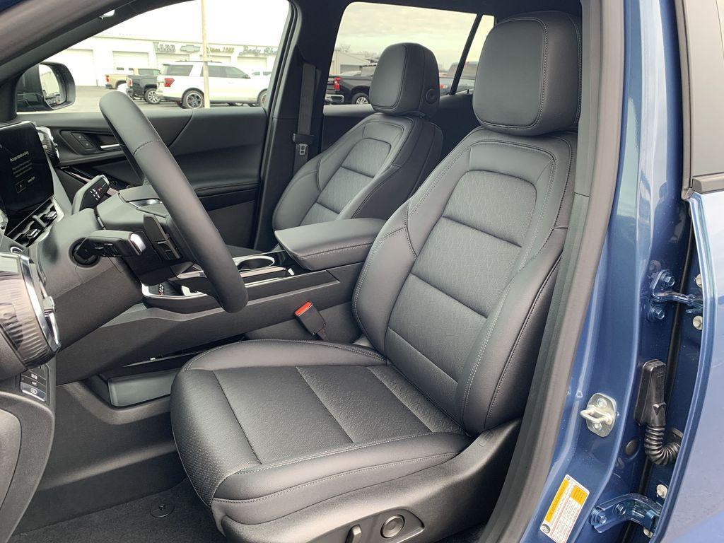 new 2026 Chevrolet Equinox car, priced at $33,567