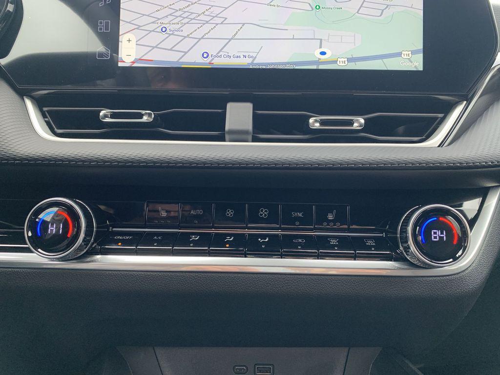 new 2026 Chevrolet Equinox car, priced at $33,567