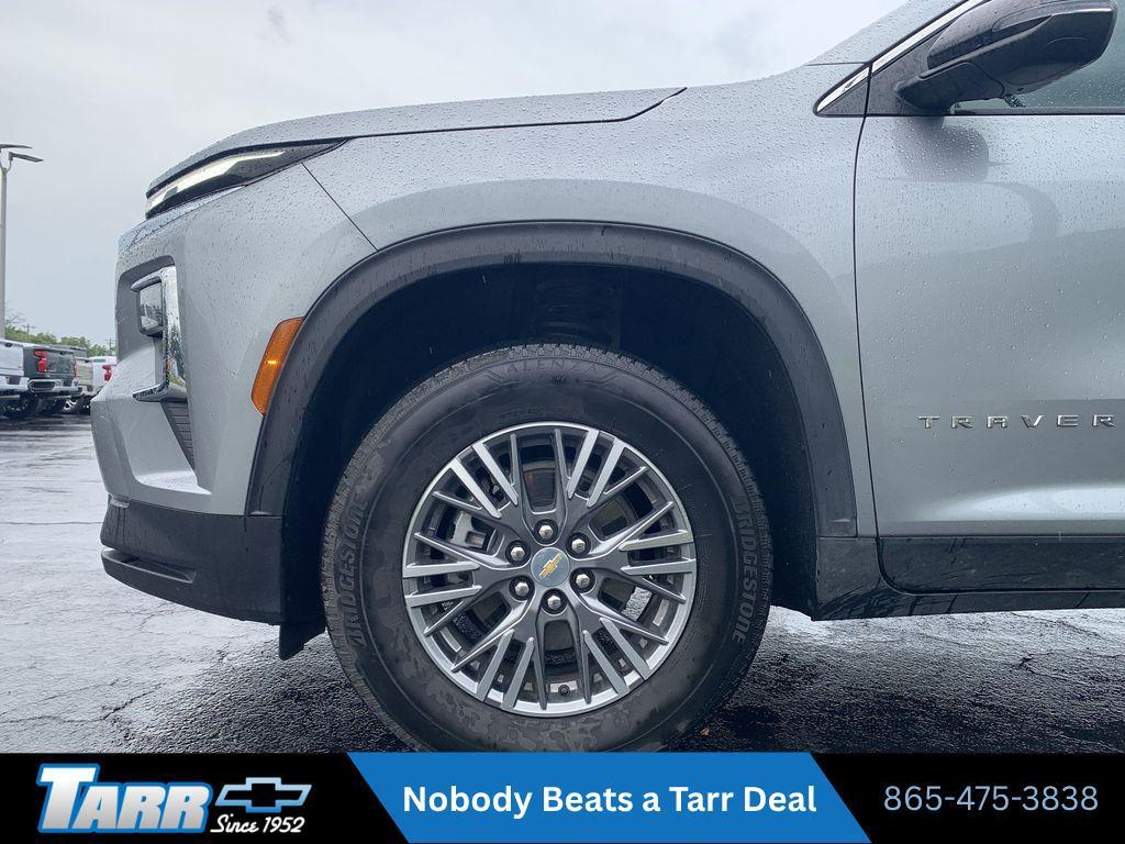 used 2026 Chevrolet Traverse car, priced at $43,998