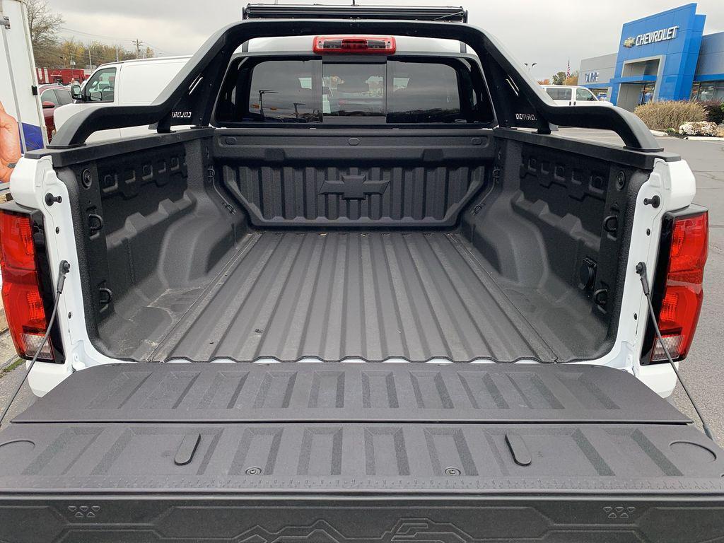 new 2025 Chevrolet Colorado car, priced at $49,002