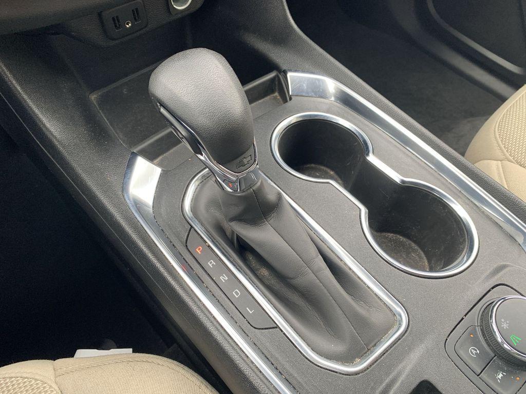 used 2023 Chevrolet Traverse car, priced at $28,900