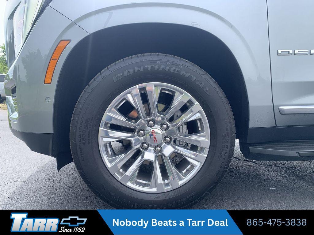 used 2025 GMC Yukon car, priced at $73,369