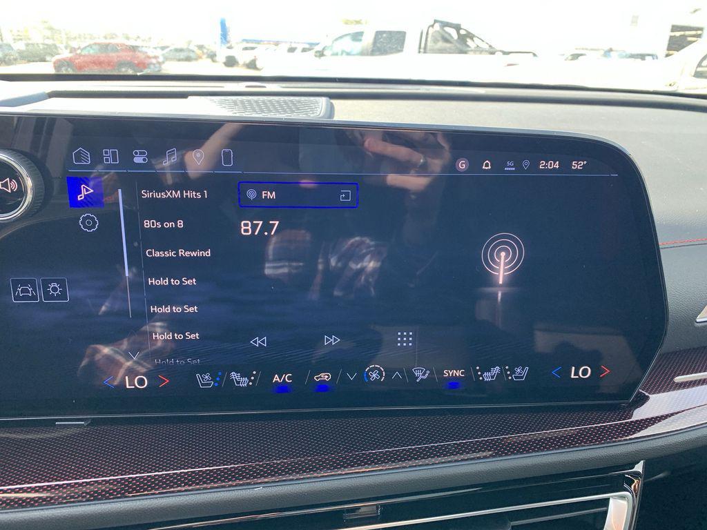 new 2026 Chevrolet Traverse car, priced at $57,561