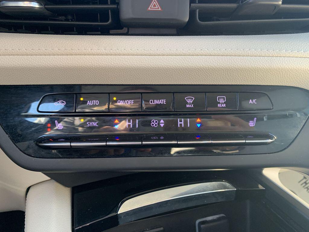 2023 Moonstone Gray Metallic Buick Envision