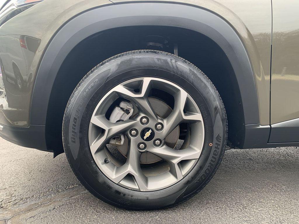 used 2024 Chevrolet Trax car, priced at $21,855