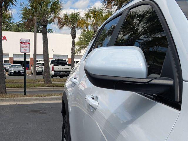 used 2026 Chevrolet Equinox car, priced at $35,093