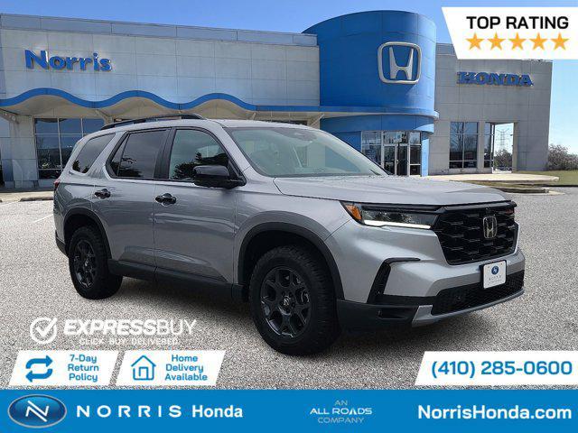 new 2025 Honda Pilot car, priced at $47,747