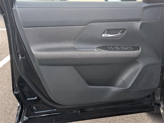 new 2026 Nissan Kicks car, priced at $25,501