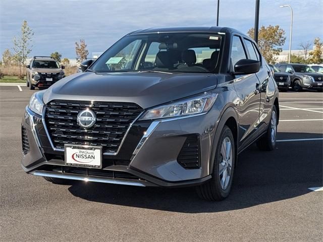 new 2025 Nissan Kicks Play car, priced at $20,530