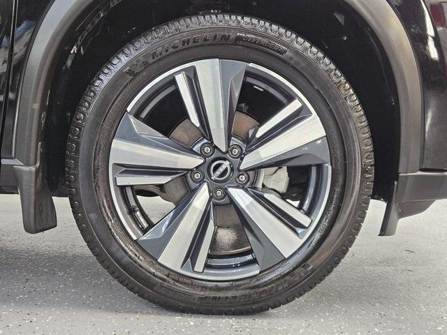 used 2024 Nissan Rogue car, priced at $27,799