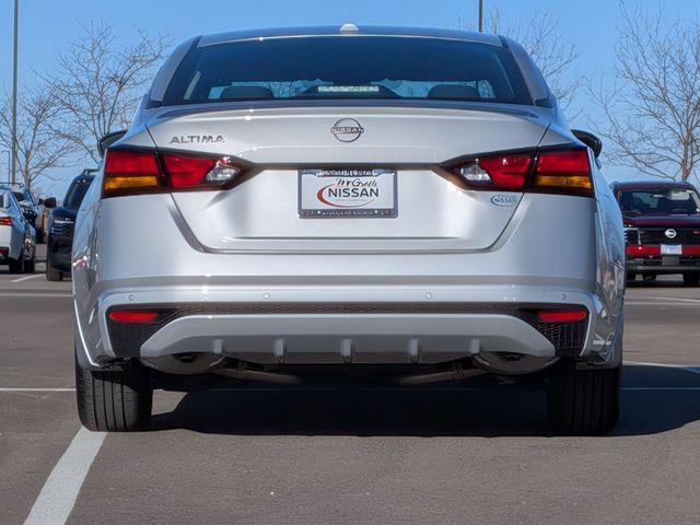 used 2025 Nissan Altima car