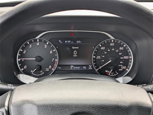 new 2025 Nissan Frontier car, priced at $33,402