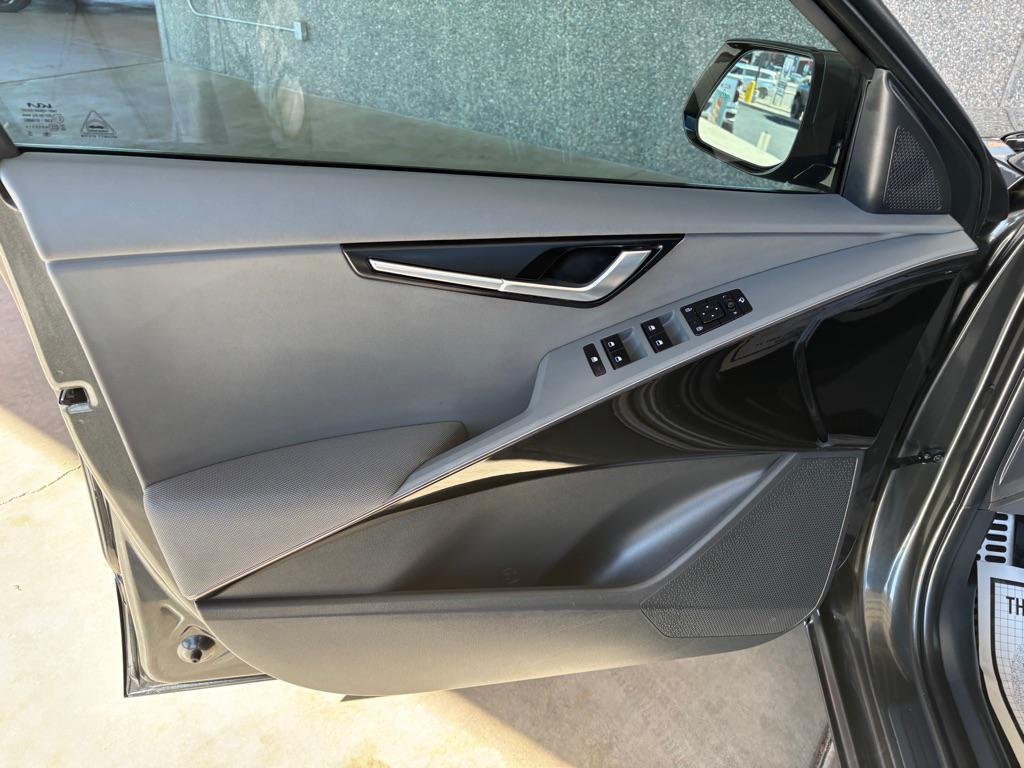 used 2025 Kia Niro car, priced at $25,995
