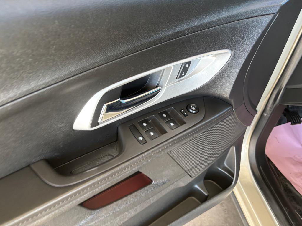 used 2016 Chevrolet Equinox car, priced at $10,950