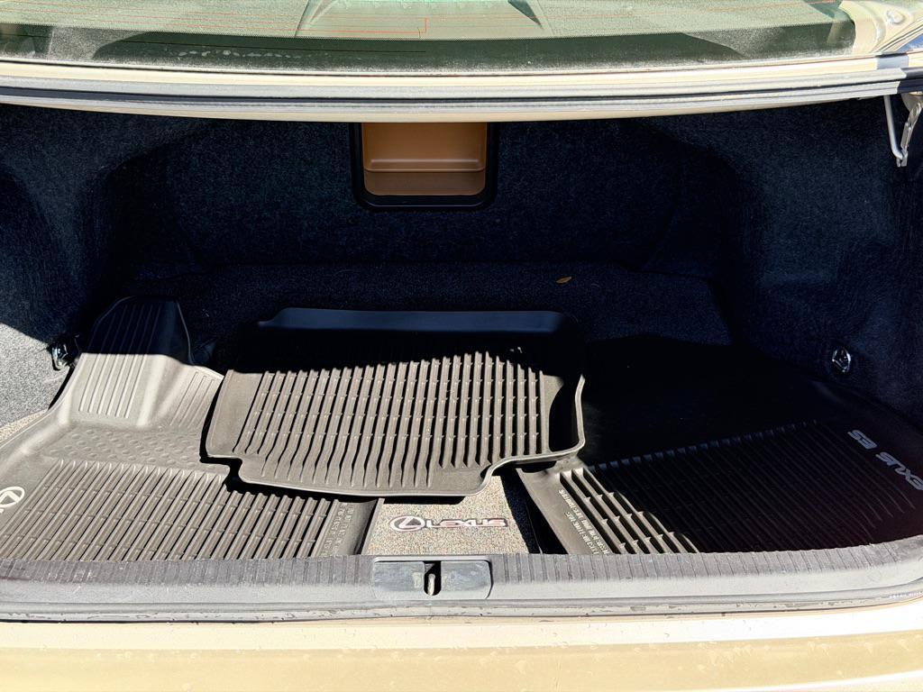 used 2016 Lexus ES 350 car, priced at $19,995