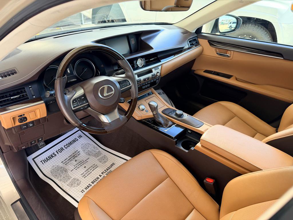 used 2016 Lexus ES 350 car, priced at $19,995