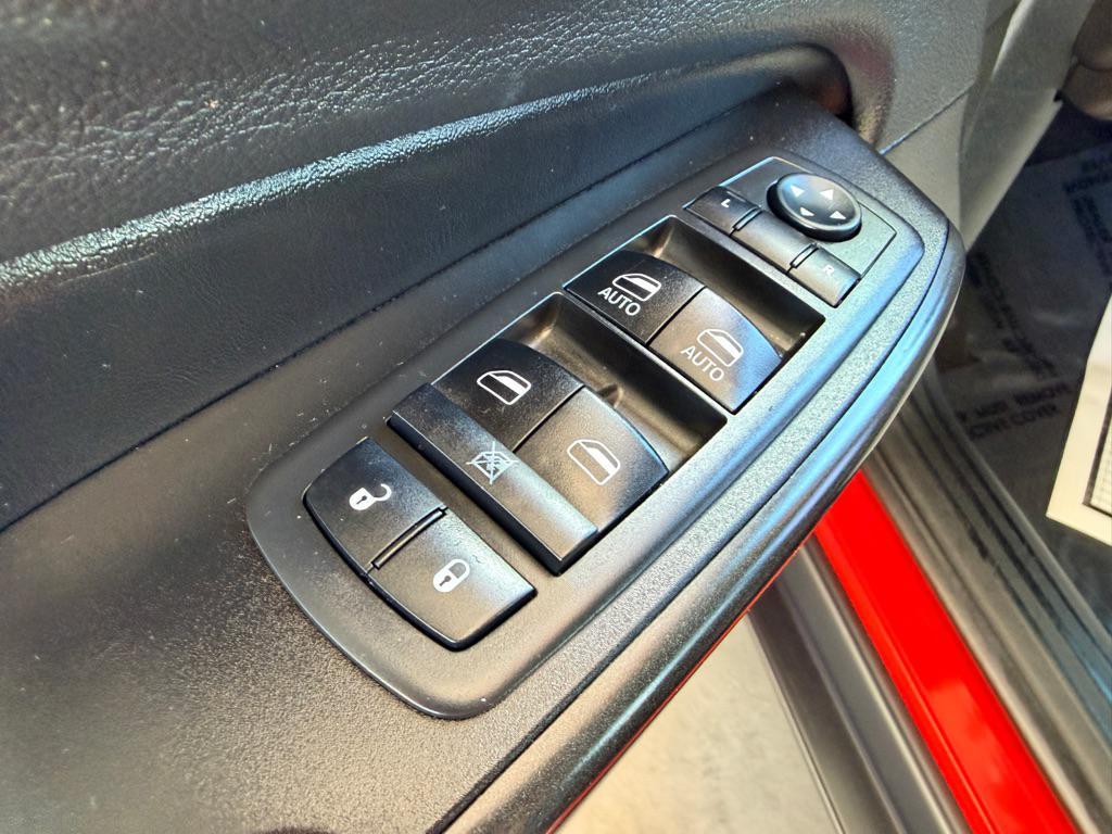 used 2019 Jeep Cherokee car, priced at $19,995