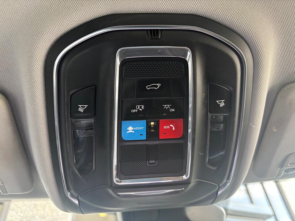 used 2023 Jeep Grand Cherokee car, priced at $33,950