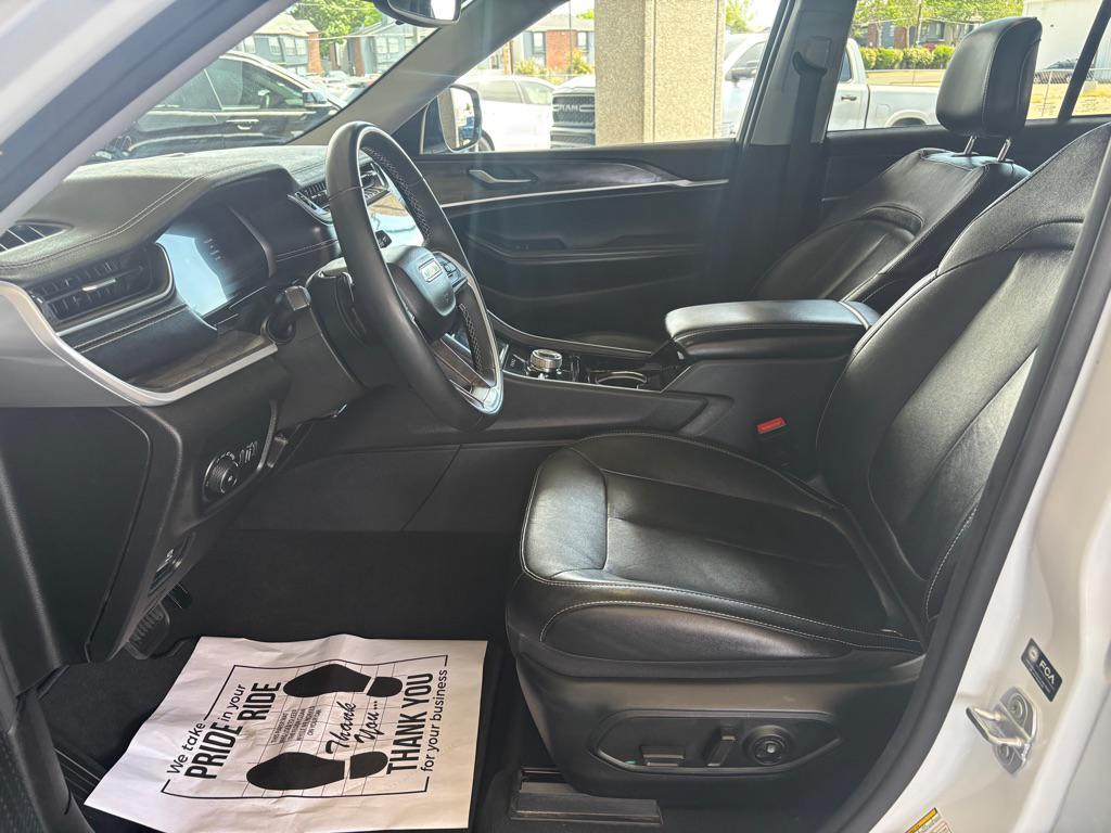 used 2023 Jeep Grand Cherokee car, priced at $33,950