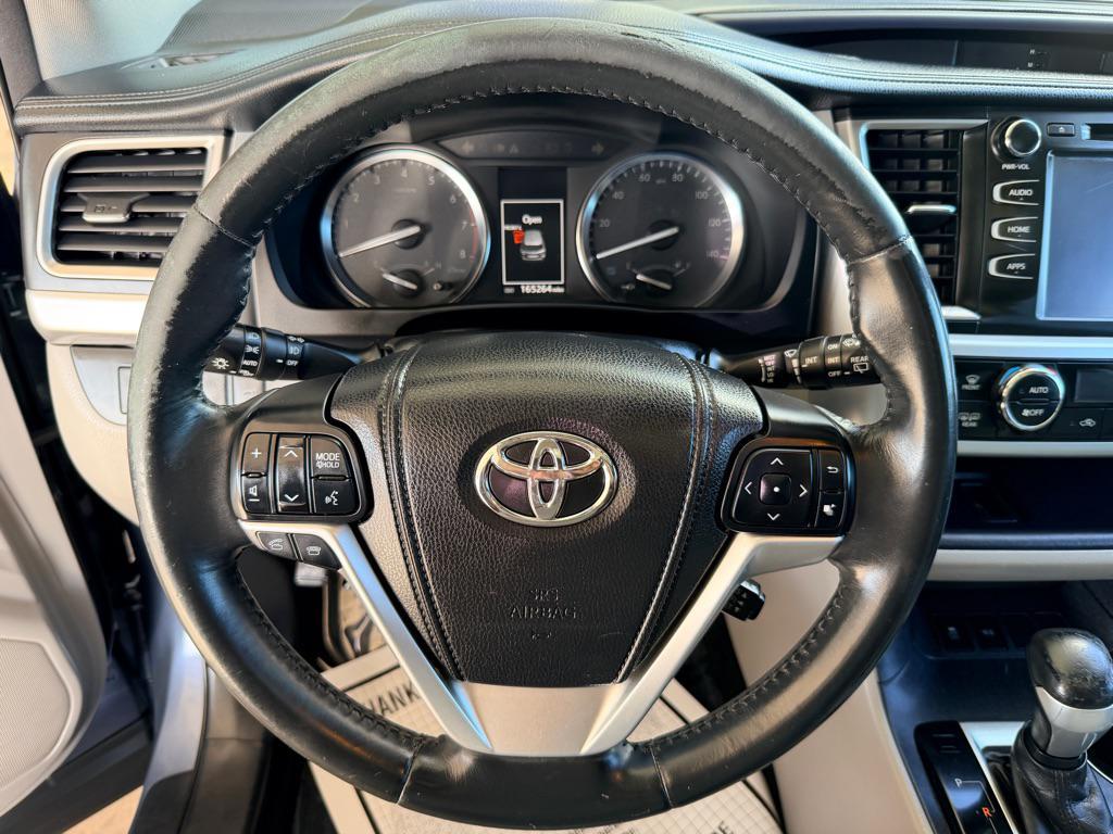 used 2014 Toyota Highlander car, priced at $12,995