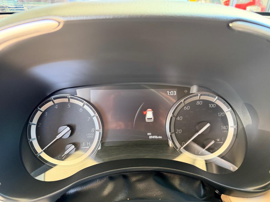 used 2022 Toyota Highlander car, priced at $31,995