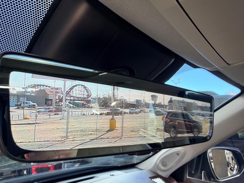 used 2022 Toyota Highlander car, priced at $31,995