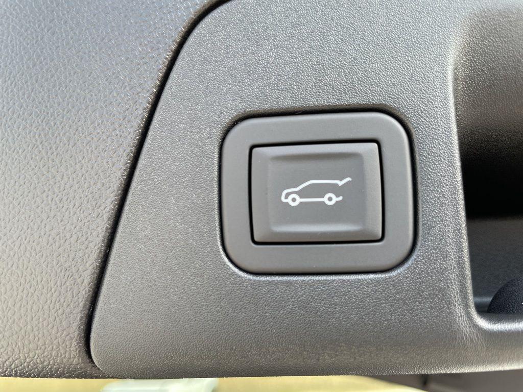 new 2026 Buick Envision car, priced at $45,798