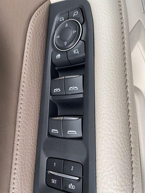 used 2021 GMC Yukon car, priced at $50,397