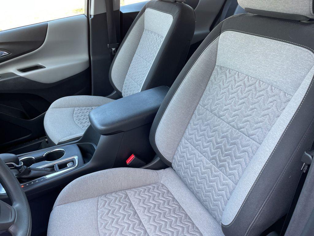 used 2024 Chevrolet Equinox car, priced at $21,789