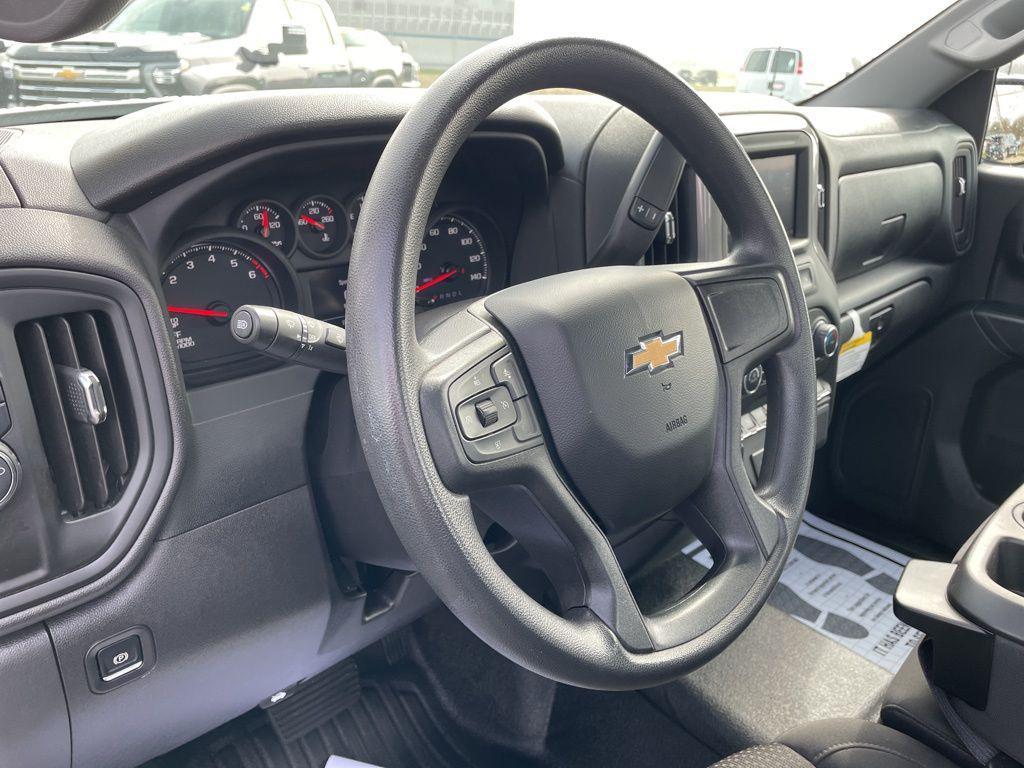 used 2024 Chevrolet Silverado 1500 car, priced at $27,712