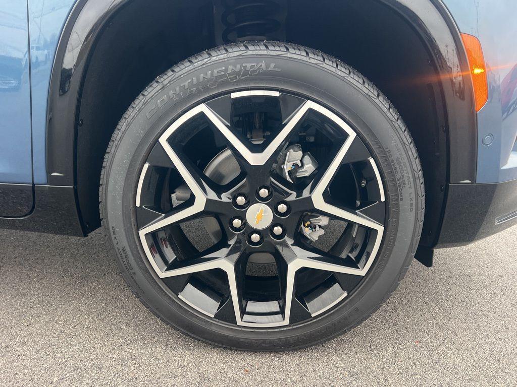 new 2026 Chevrolet Traverse car, priced at $59,100