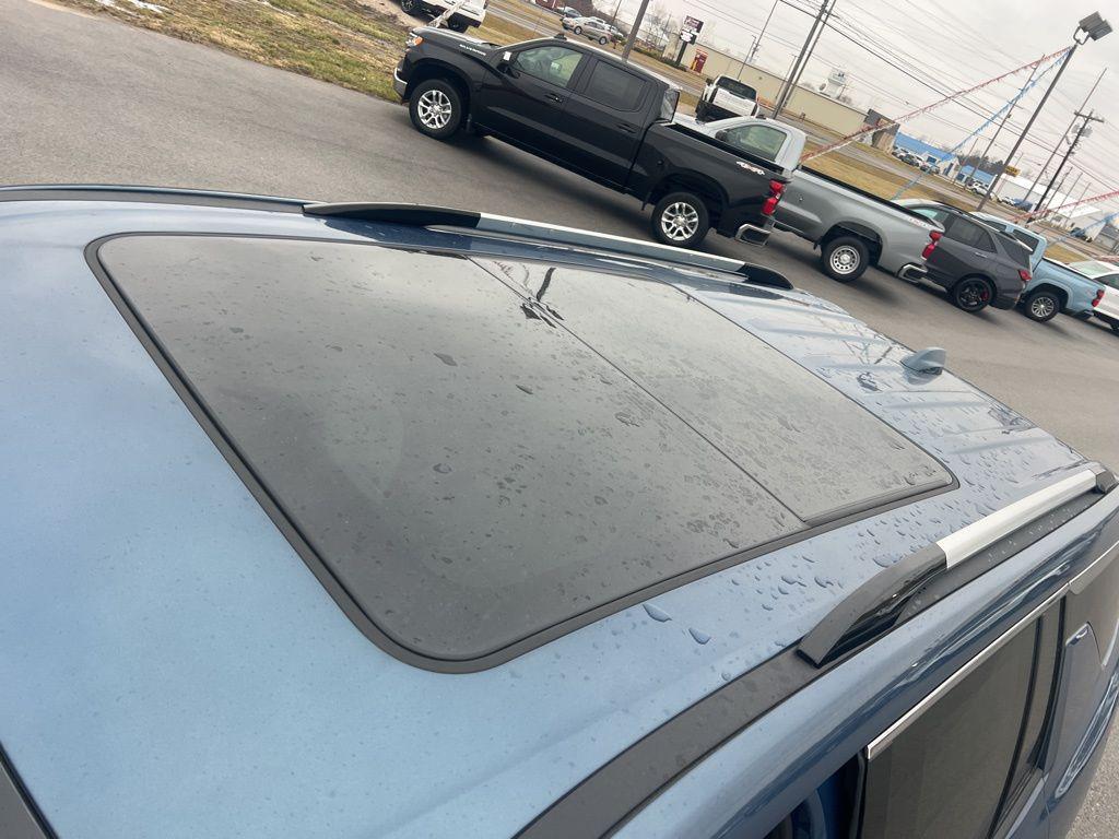 new 2026 Chevrolet Traverse car, priced at $59,100