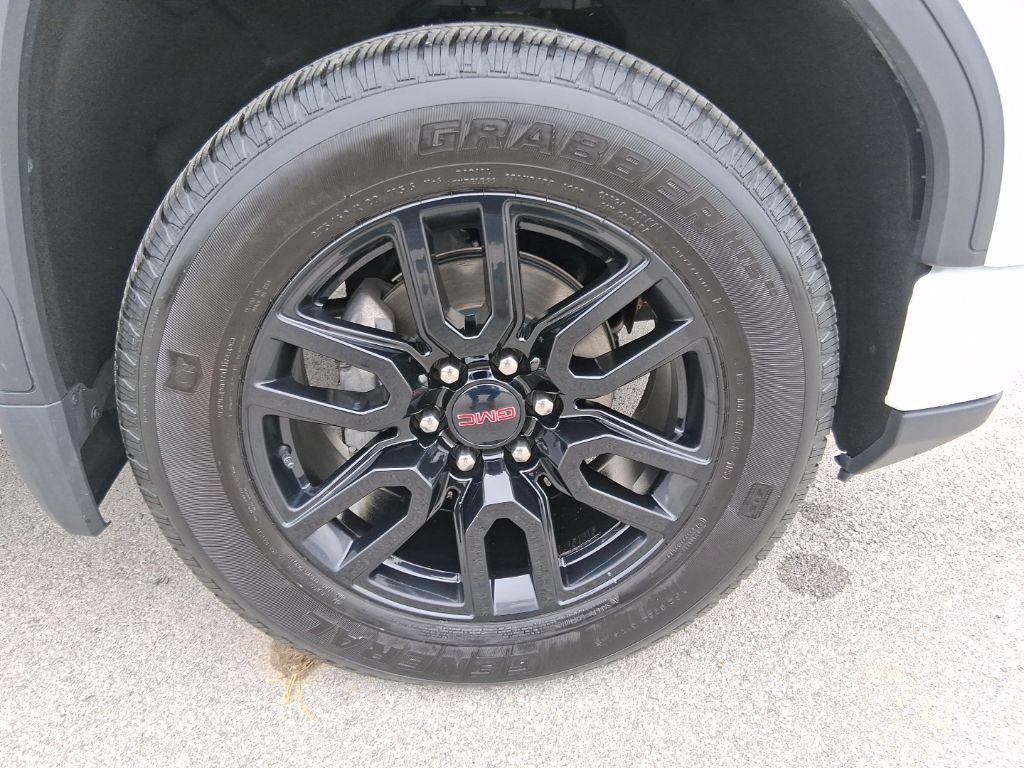 used 2023 GMC Sierra 1500 car, priced at $37,348