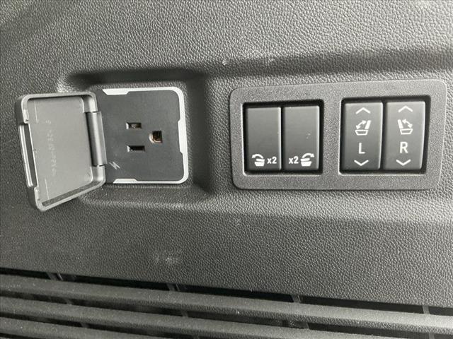 used 2024 GMC Yukon car, priced at $71,994