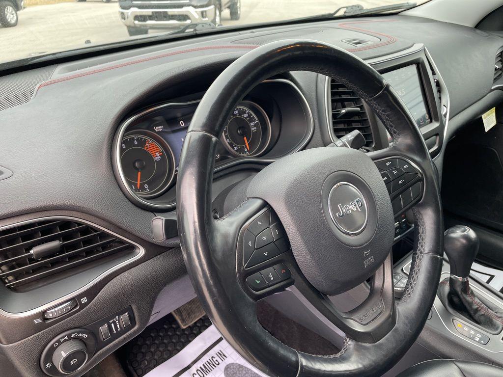 used 2019 Jeep Cherokee car, priced at $14,994